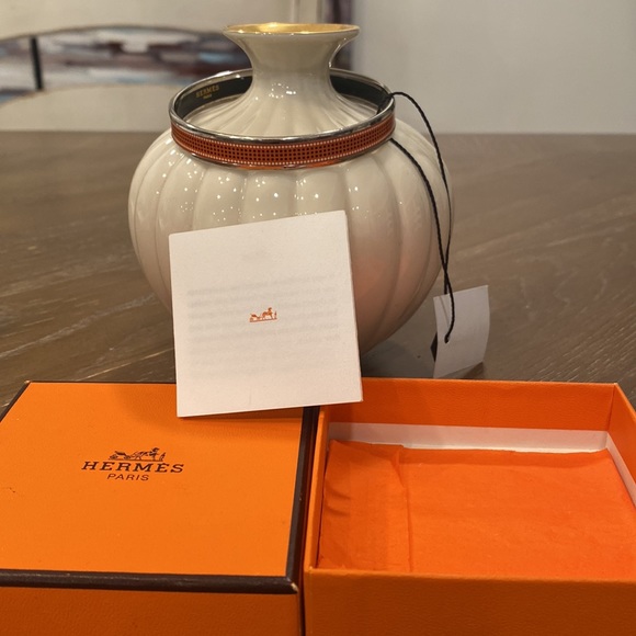 Authentic Hermes Narrow Enamel Bangle Bracelet - Picture 10 of 11